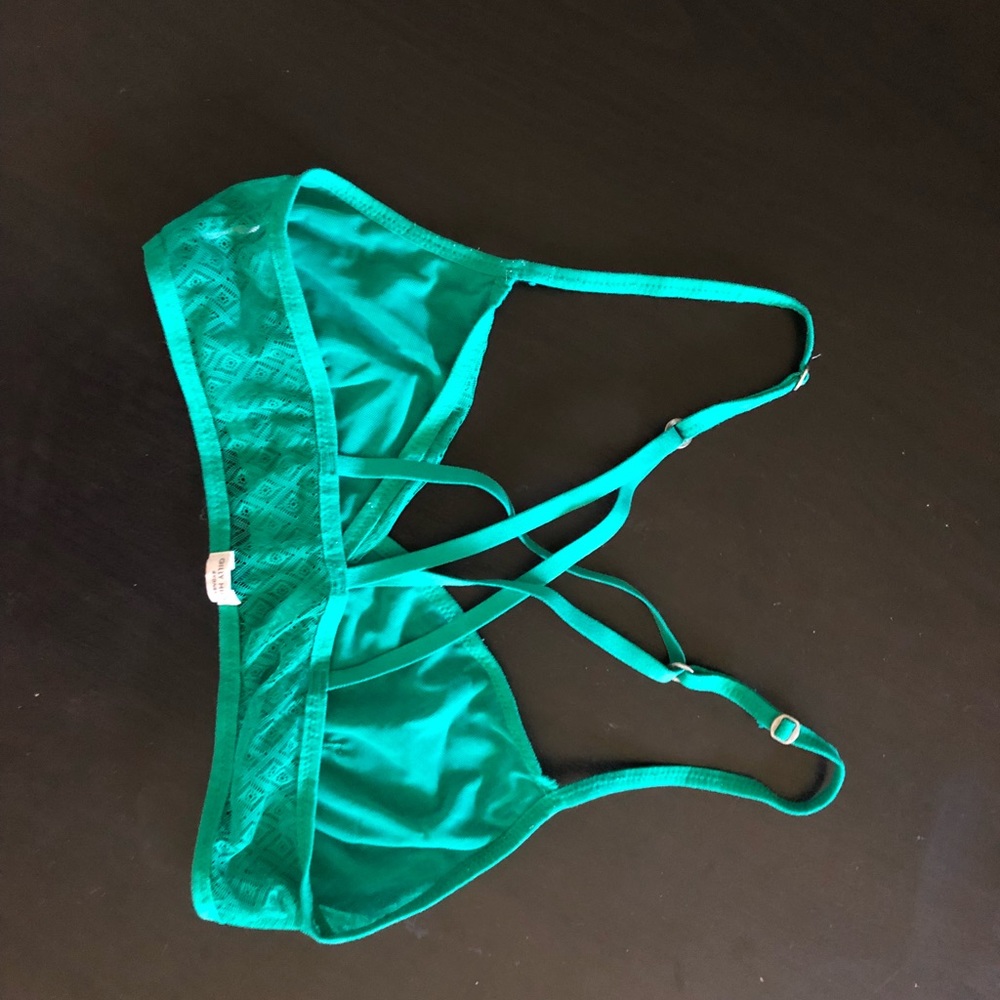 Gilly Hicks green bra